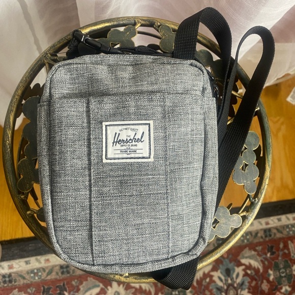 Herschel Supply Company Handbags - Herschel Supply Company Cruz Mini Crossbody Bag Light Grey NWOT
